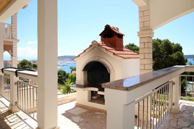 טרוגיר Villa Rosanda Apartments מראה חיצוני תמונה