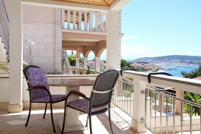 טרוגיר Villa Rosanda Apartments מראה חיצוני תמונה