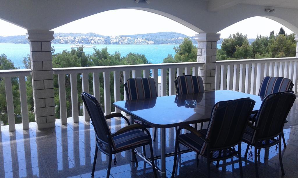 טרוגיר Villa Rosanda Apartments מראה חיצוני תמונה