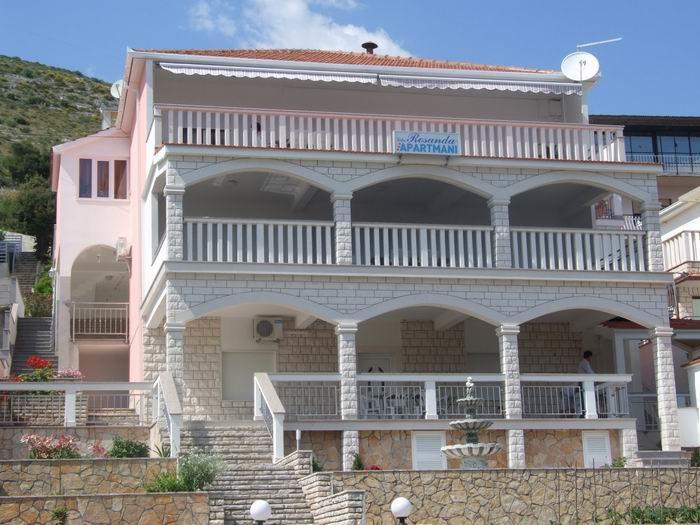טרוגיר Villa Rosanda Apartments מראה חיצוני תמונה