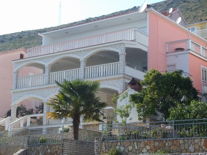 טרוגיר Villa Rosanda Apartments מראה חיצוני תמונה